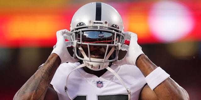 Las Vegas Raiders wide receiver warms up before kickoff against the Kansas City Chiefs at GEHA Field at Arrowhead Stadium in Kansas City, Missouri, on Monday.