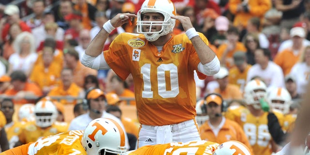 Tennessee Volunteers quarterback Erik Ainge calls a play against the Wisconsin Badgers in the Outback Bowl at Raymond James Stadium on January 1, 2008 in Tampa, Florida.