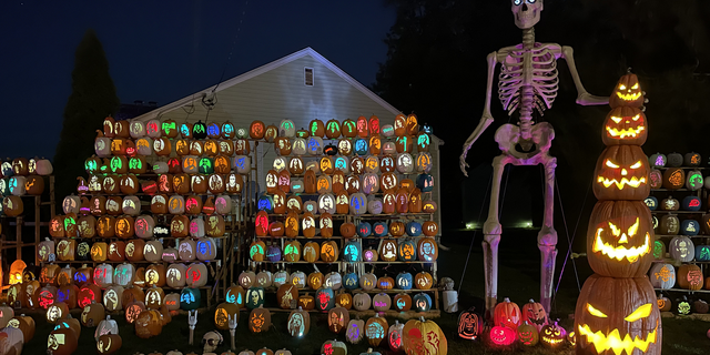 Rhode Island man’s ‘House of 1,000 Pumpkins’ Halloween display aims to raise donations for ...