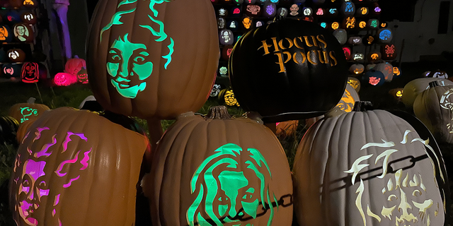 Rhode Island man’s ‘House of 1,000 Pumpkins’ Halloween display aims to ...