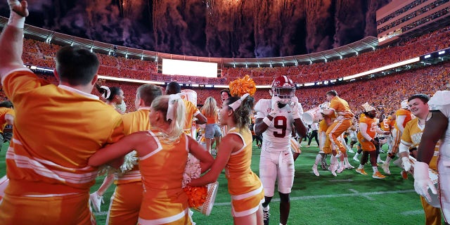 Defensive back Jordan Battle, #9 of the Alabama Crimson Tide, leaves the field after a loss to the Tennessee Volunteers at Neyland Stadium on Oct. 15, 2022 in Knoxville, Tennessee.