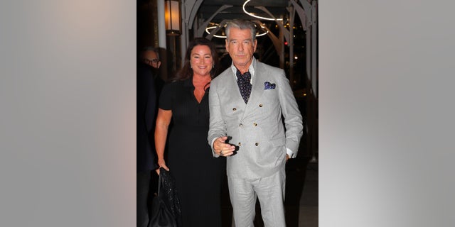 Pierce Brosnan and wife Keely Shaye Smith were spotted arriving at Polo Bar for dinner in New York City.