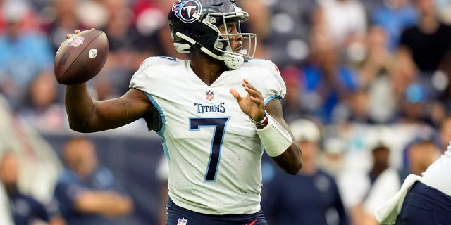 Tennessee Titans quarterback Malik Willis passes against the Houston Texans during the first half of a game on October 30, 2022 in Houston. 