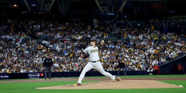SAN DIEGO, CALIFORNIA - OCTOBER 14: Blake Snell #4 of the San Diego Padres delivers a pitch against the Los Angeles Dodgers during the second inning in game three of the National League Division Series at PETCO Park on October 14, 2022 in San Diego, California.