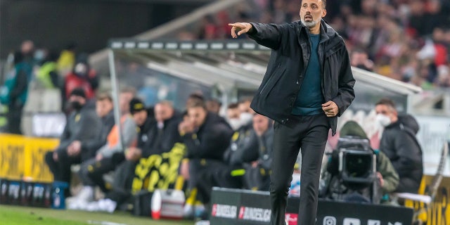 Head coach Pellegrino Matarazzo of VfB Stuttgart gestures during a Bundesliga match between VfB Stuttgart and Borussia Dortmund at Mercedes-Benz Arena April 8, 2022, in Stuttgart, Germany.