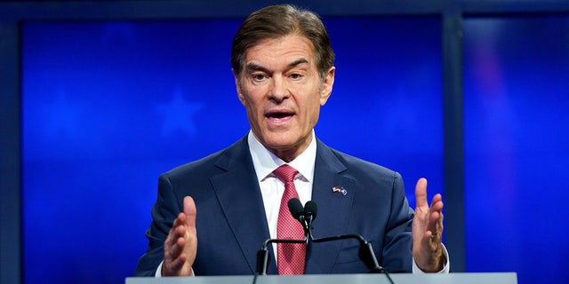 Pennsylvania Republican Senate candidate Dr. Mehmet Oz participates in a debate with his Democratic challenger John Fetterman on October 25, 2022 in Harrisburg, PA.