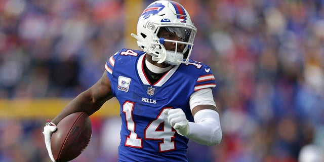 Buffalo Bills wide receiver Stefon Diggs, #14, runs after a catch during the second half of an NFL football game against the Pittsburgh Steelers in Orchard Park, New York, Sunday, Oct. 9, 2022. 