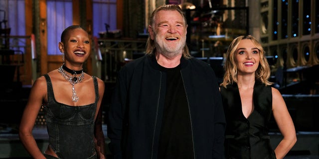 Guest host Brendan Gleeson with Musical guest Willow and Chloe Fineman during Promos in Studio 8H on Thursday, October 6, 2022. 