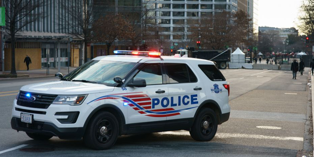 Washington, DC, cop charged for allegedly taking image of witness in her bra