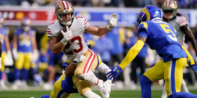 49ers' Christian McCaffrey Throws Touchdown Pass To Brandon Aiyuk On ...