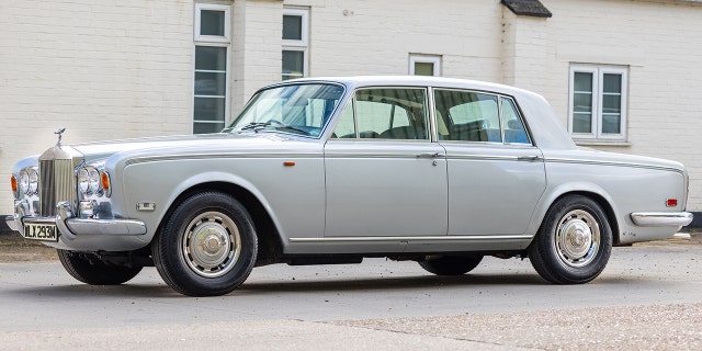 The Silver Shadow is powered by a V8 engine.