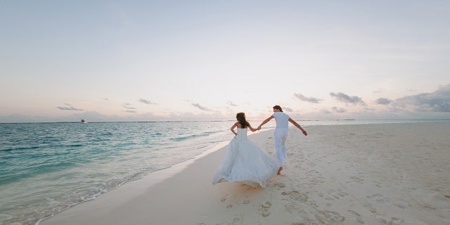 Hawaii is among the list of the hottest locations for weddings in 2022.