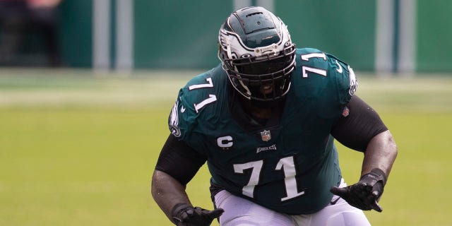 Jason Peters of the Philadelphia Eagles blocks against the Cincinnati Bengals at Lincoln Financial Field Sept. 27, 2020, in Philadelphia.