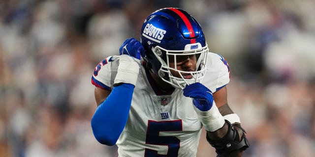 Kayvon Thibodeaux of the New York Giants gets set against the Dallas Cowboys at MetLife Stadium on Sept. 26, 2022, in East Rutherford, New Jersey.