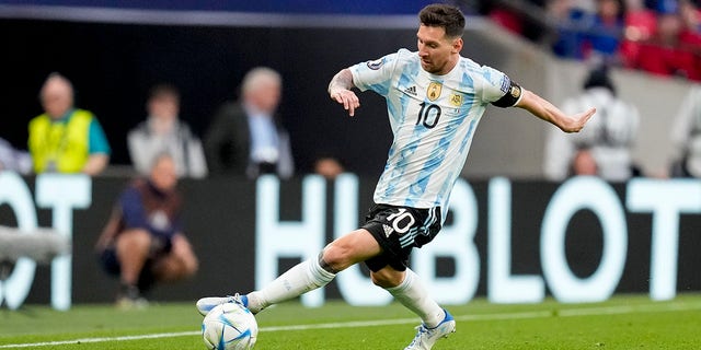 Lionel Messi controls the ball during the Finalissima match between Italy and Argentina at Wembley Stadium on June 1, 2022, in London.