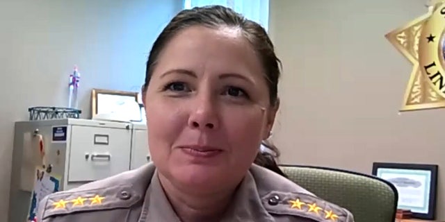 Linn County Sheriff Michelle Duncan wrote: "I want to send a clear message to the residents of Linn County that the Linn County Sheriff's Office will NOT be enforcing magazine capacity restrictions."