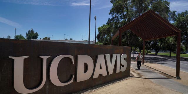 UC Davis' newly completed Howard Way Gateway sign at the intersection of Howard Way and Russell Boulevard.