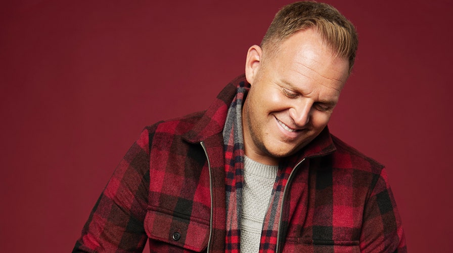 Country singer-songwriter Matthew West details working with Candace Cameron Bure