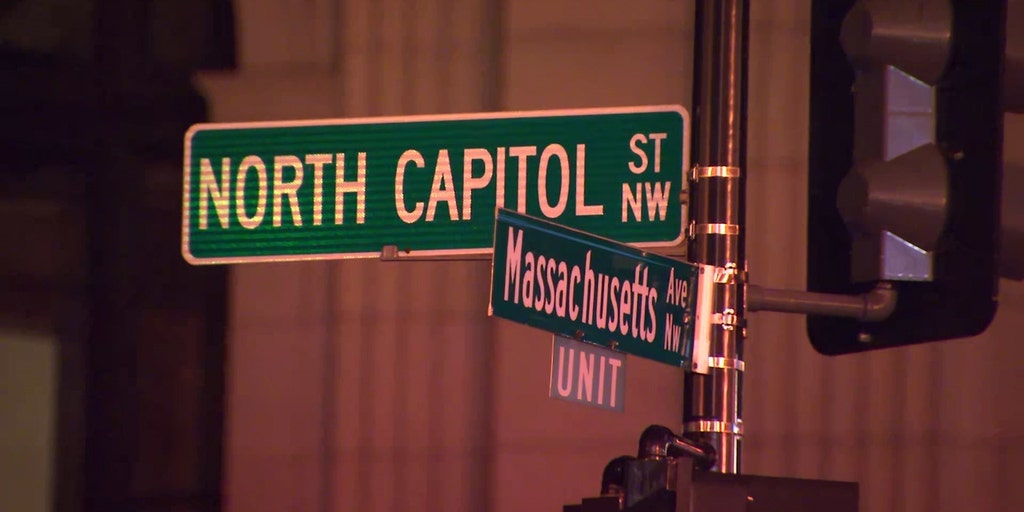 Teen girl in DC arrested after dragging police officer with vehicle - Vimarsana News