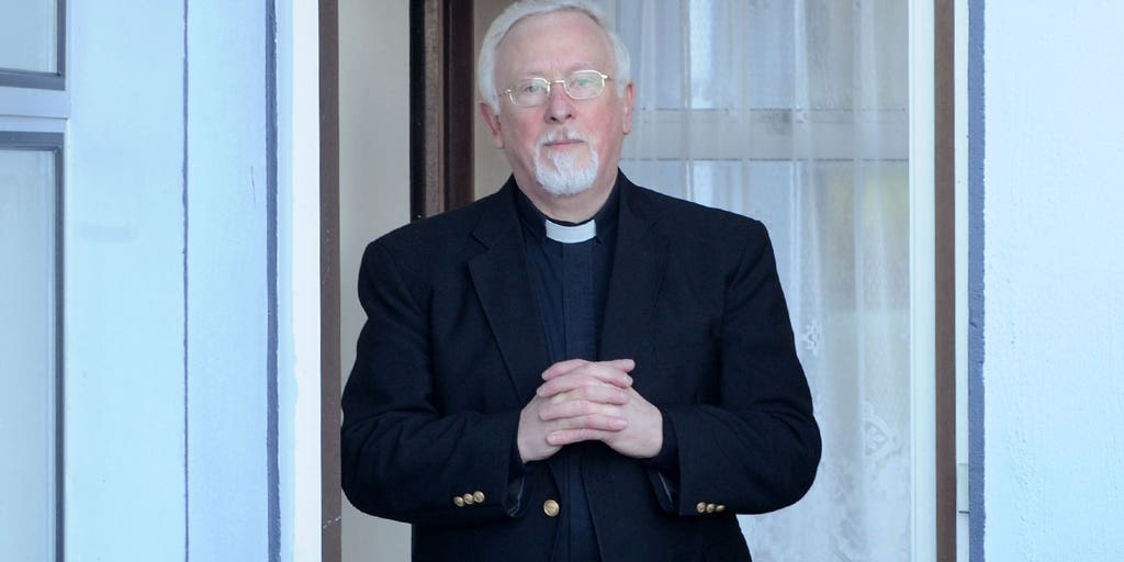 Priest defiant after bishop rebukes him for condemning 'lunatic' transgenderism in homily - Vimarsana News