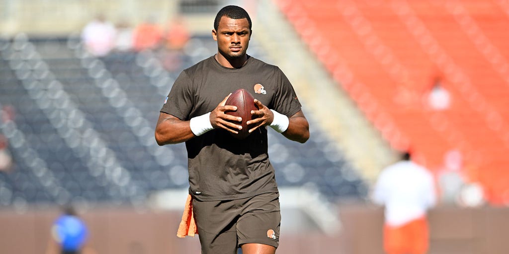 Sunday Night Football on NBC - Deshaun Watson is eligible to return in Week  13 when the Browns visit the Texans. Pro Football Talk has MORE:  bit.ly/3cbcAeO