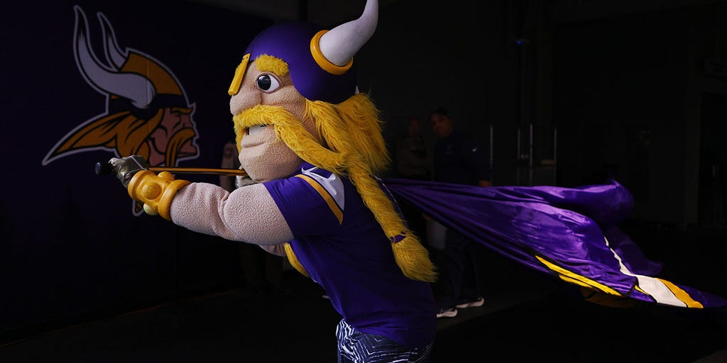 Vikings Tricked Into Putting Adult Film Star On Jumbotron During