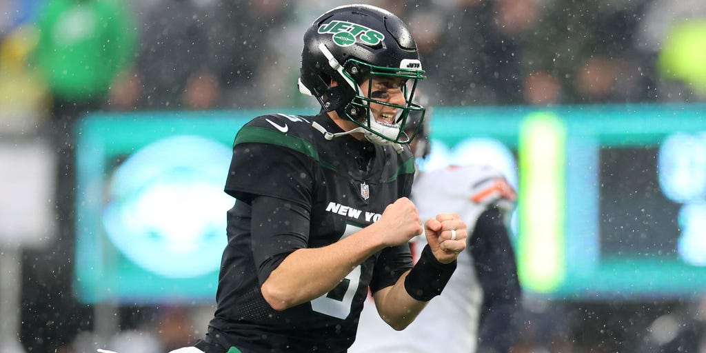 Mike White recovers and will be the Jets' starting quarterback against the  Seahawks