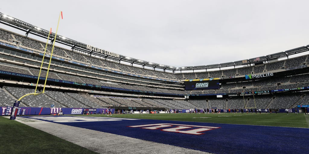 MetLife Stadium turf approved for Sunday's 49ers-Giants game after another  inspection 