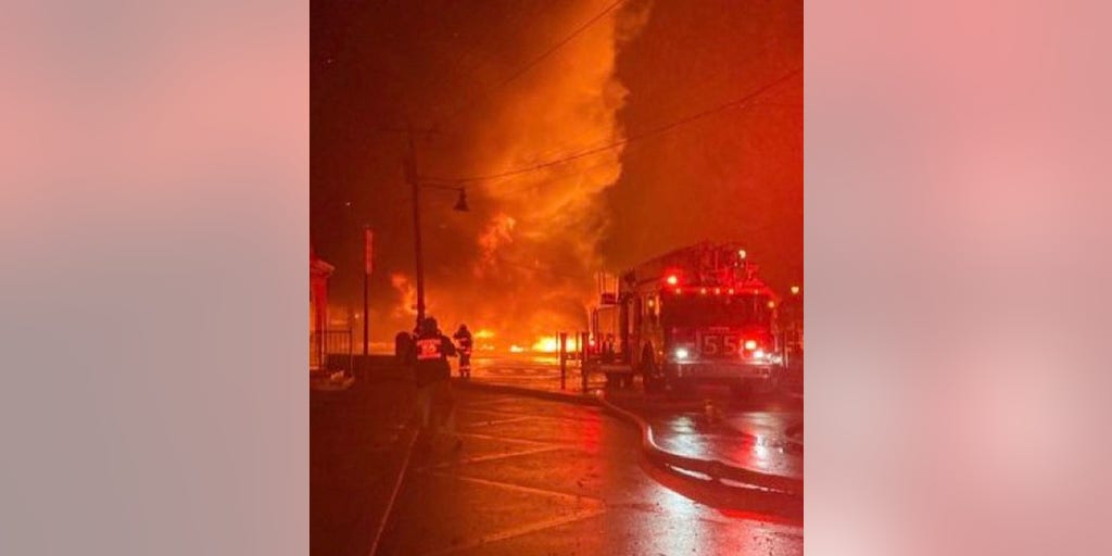 Mystic, Connecticut seaport marina sees massive wind-driven fire destroy buildings, force residents from homes - Vimarsana News