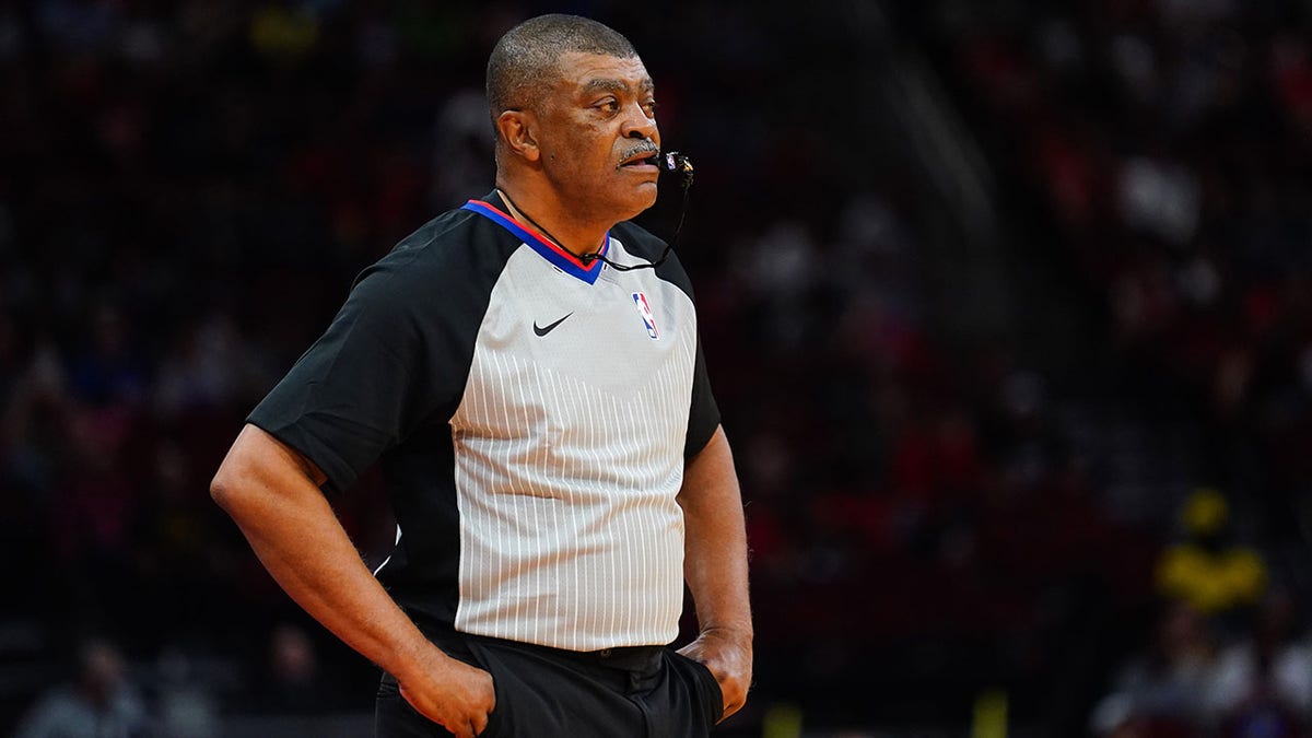 NBA ref Tony Brothers during an NBA game