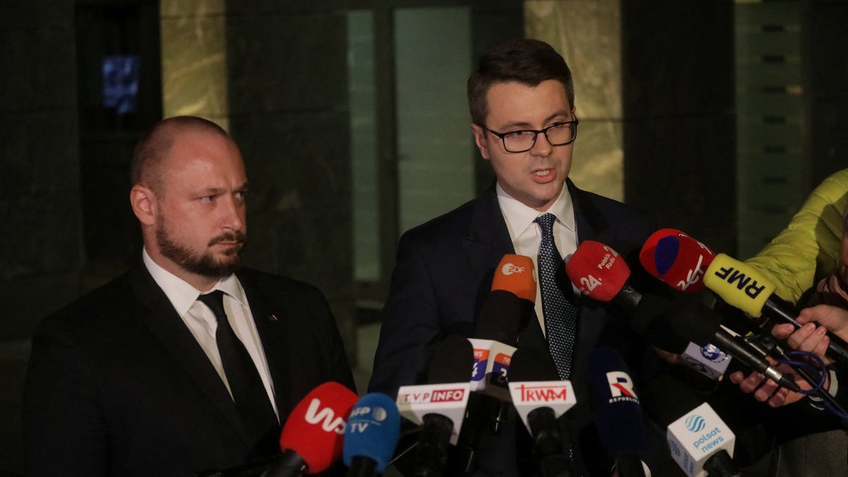 Polish government meet following missile attack