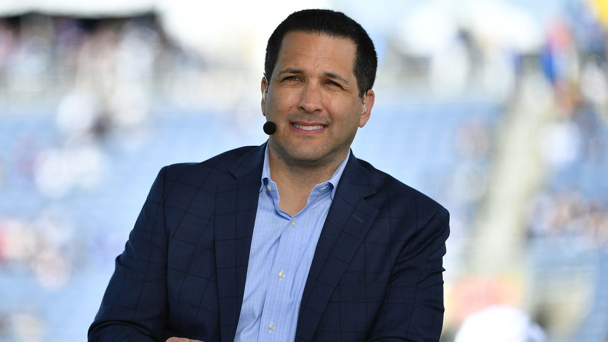 Adam Schefter at the 2020 Pro Bowl