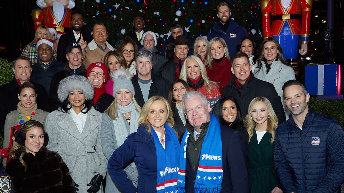 Fox News’ ‘All-American Tree Lighting’ Kicks Off Christmas Season On ...