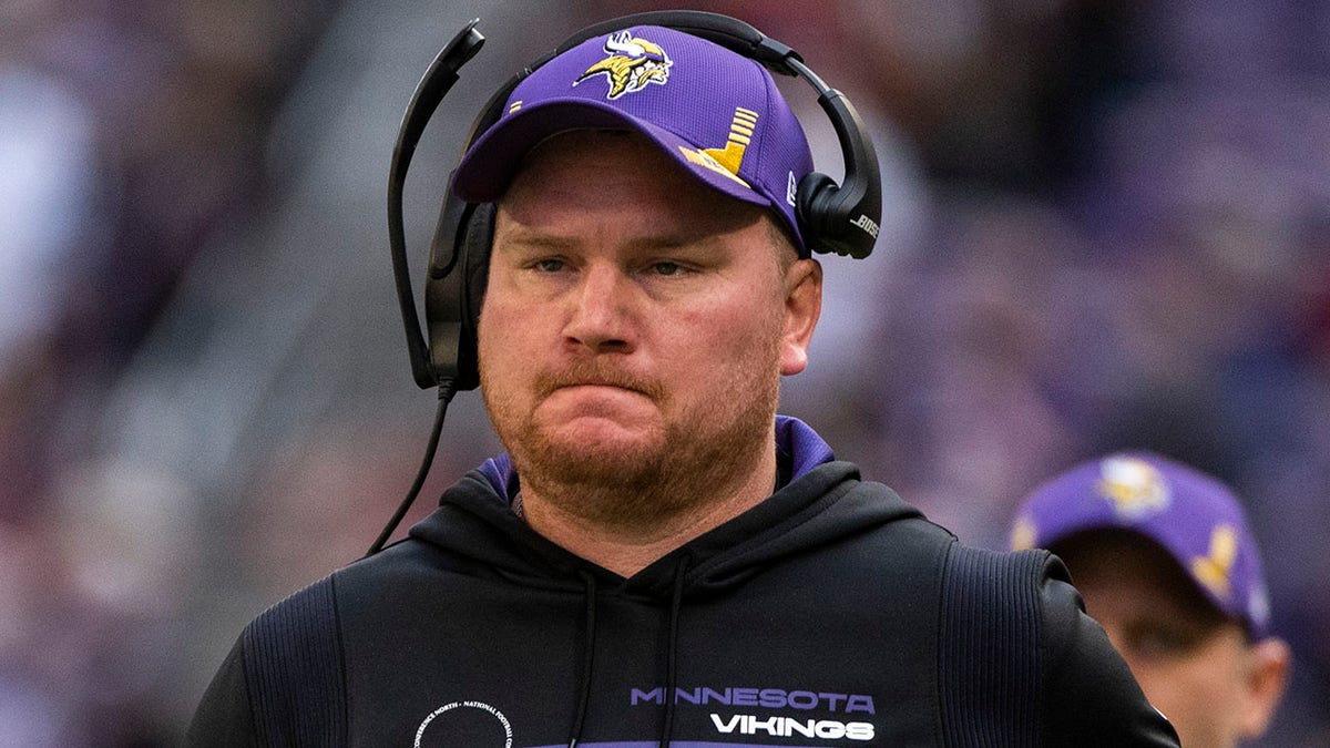 Adam Zimmer coaches on the sideline