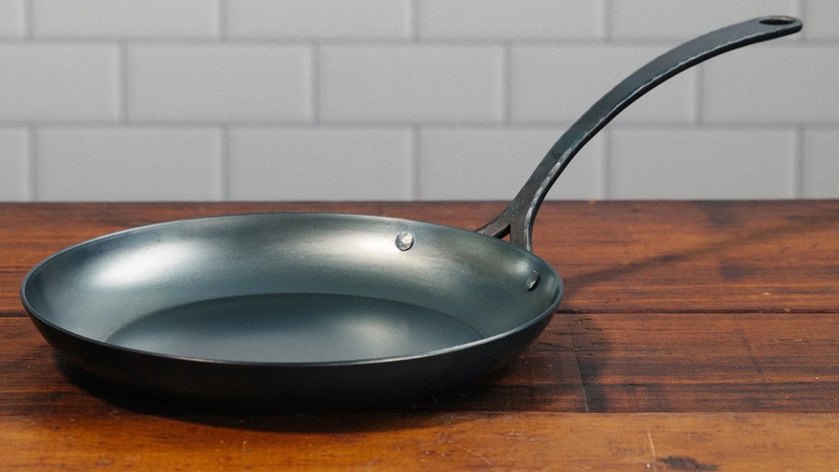 Blanc Creatives Skillet 11"