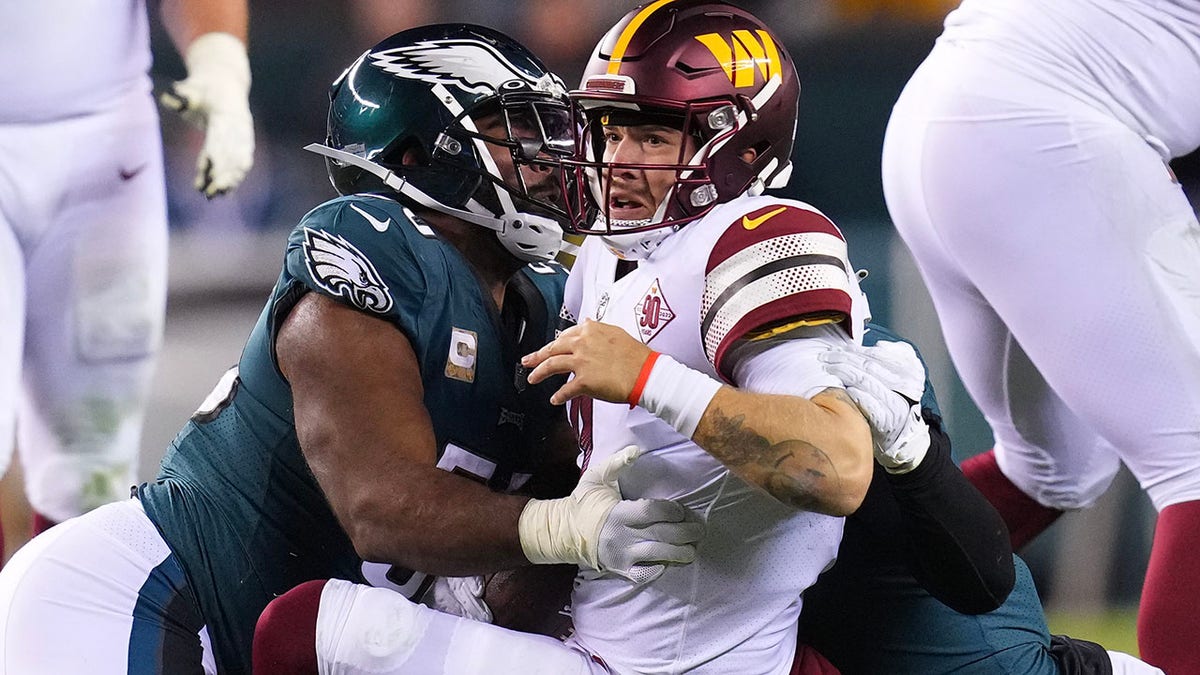 Commanders hand Eagles first loss of season in wild NFC East upset