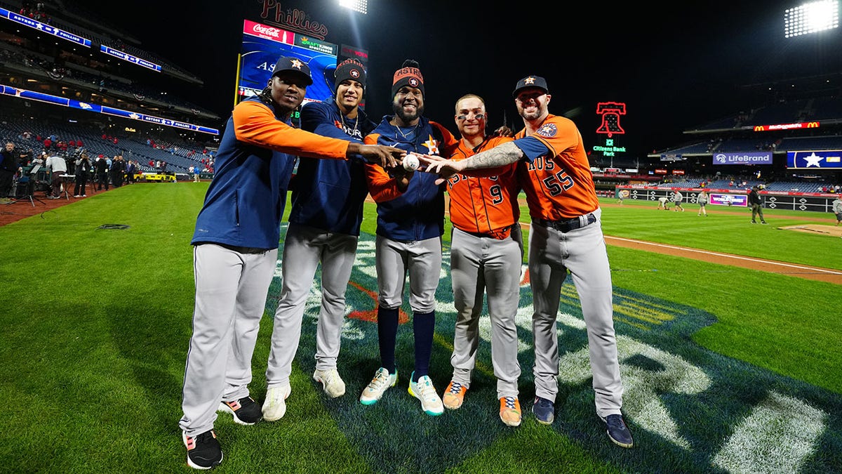 Bryan Pena and Astros pitchers