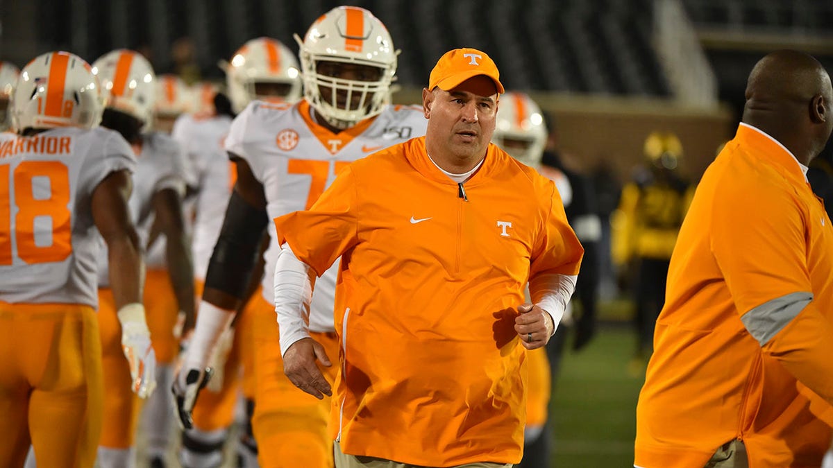 Jeremy Pruitt leads team to the field