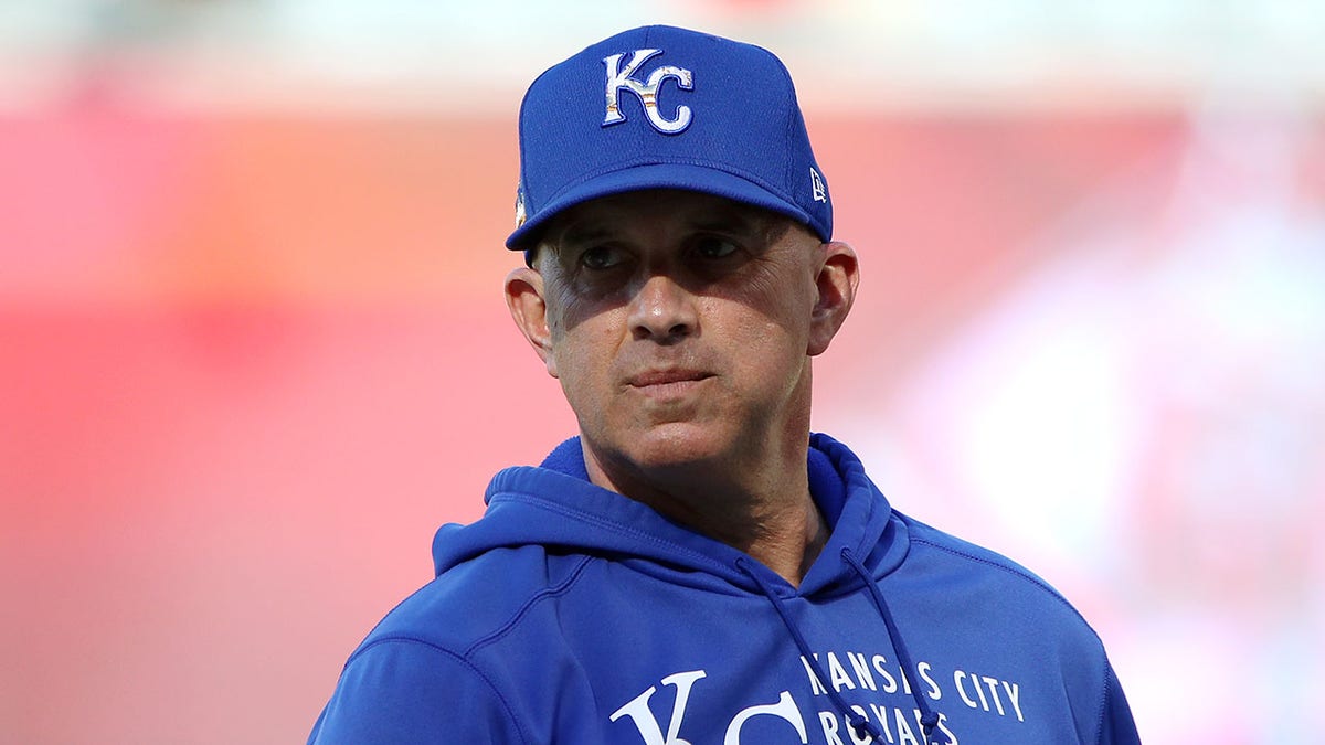 AP source: White Sox hire Royals coach Grifol as manager Kansas