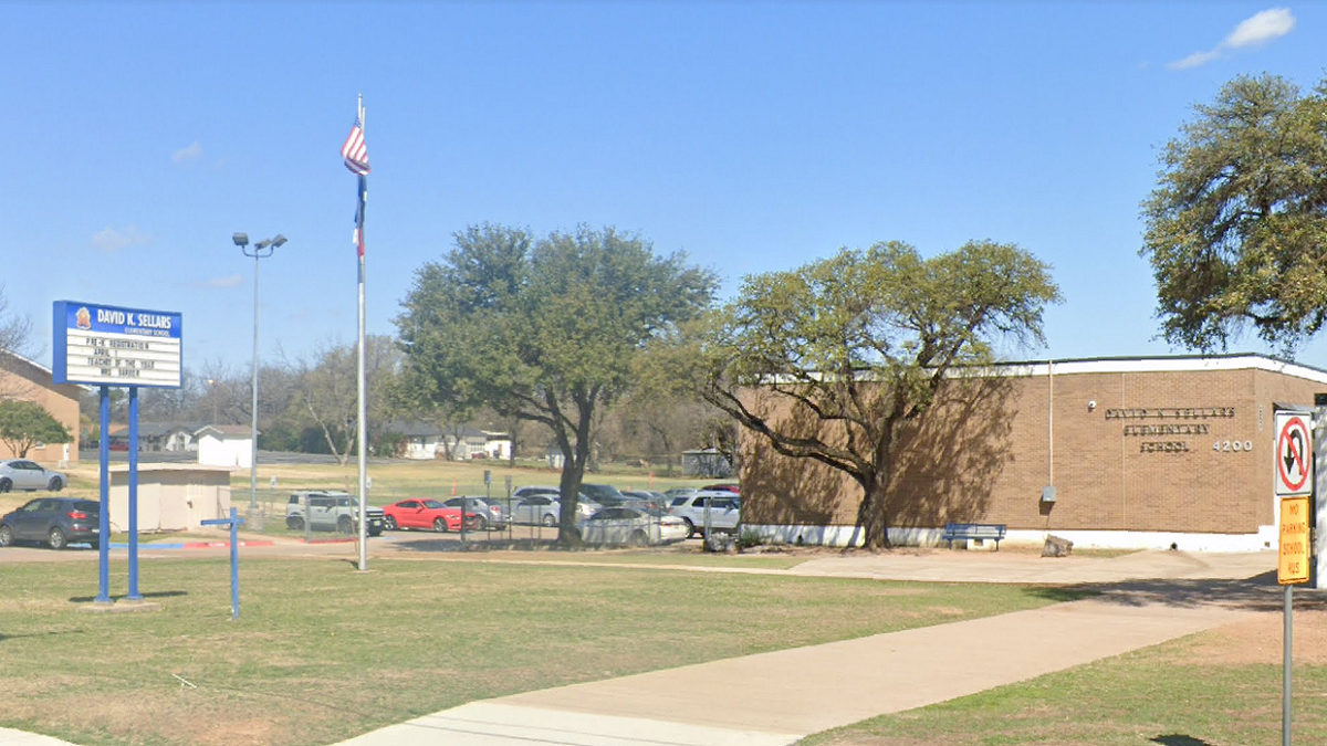 Elementary school Forest Hill Texas