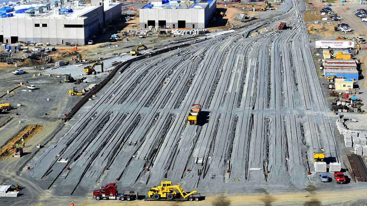  Construction on the Dulles Rail Yard