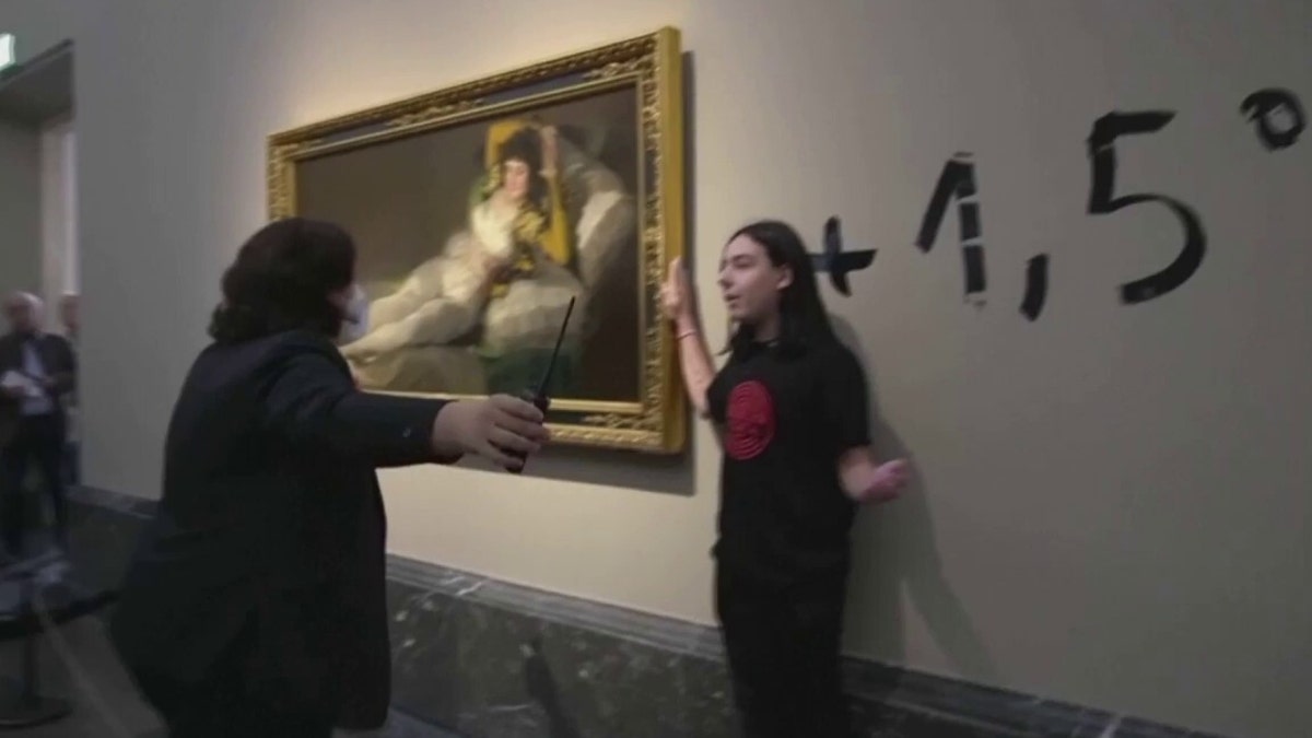 Climate activists fail to glue themselves to 'The Scream' painting