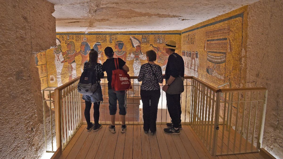 Tourists visit King Tut's tomb