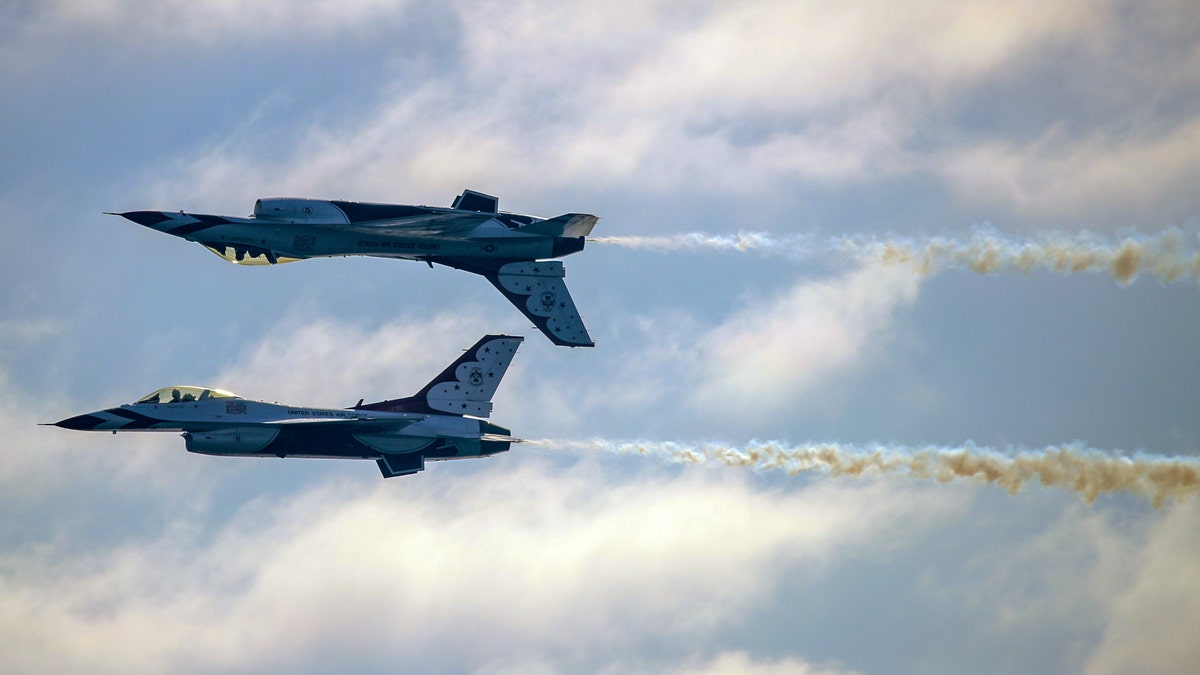 USAF Thunderbirds F-16 jets perform in California