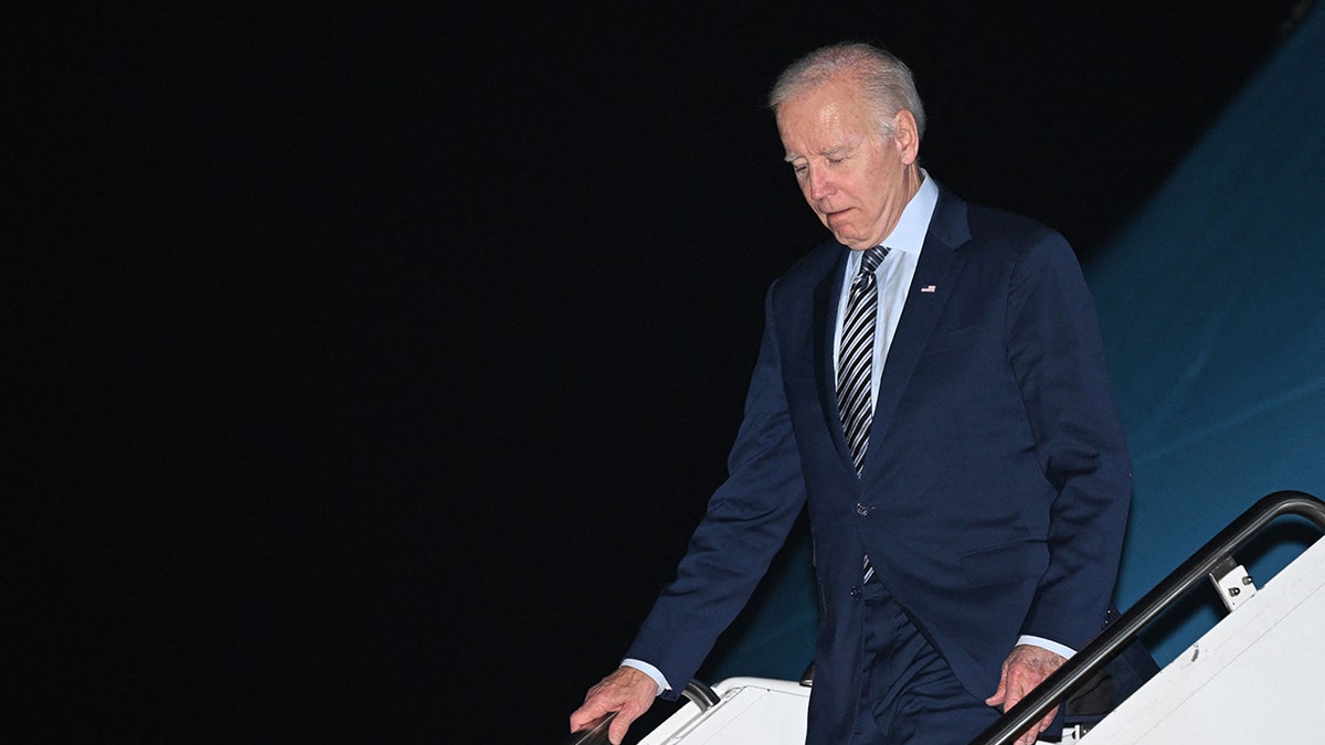 Biden exiting Air Force One