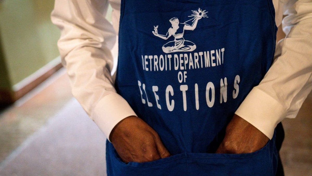 Detroit poll site assessor