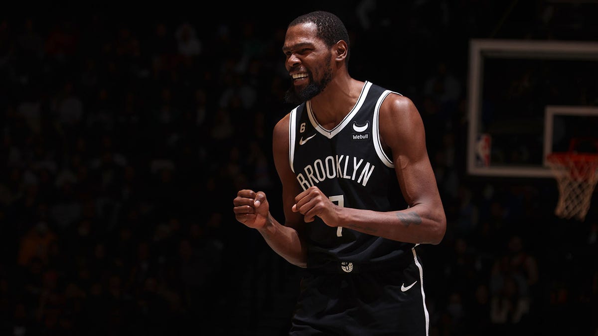 Kevin Durant absolutely loves owning the Knicks 