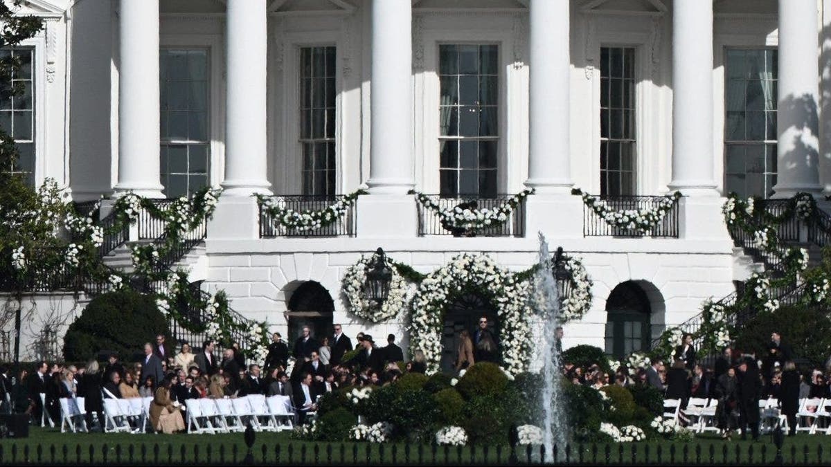 guests White House lawn