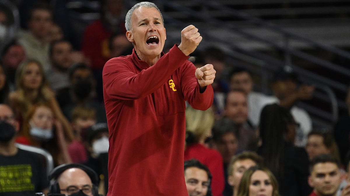 Andy Enfield coaches against UCLA