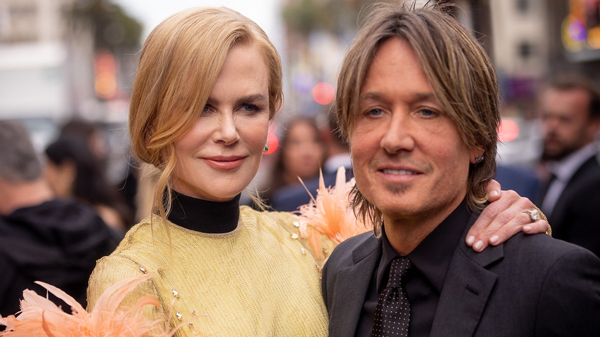 Nicole Kidman and Keith Urban at movie premiere